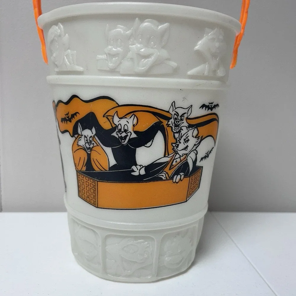 VTG‎ 1993 Cinemark Theatres Popcorn Bucket Halloween Theme Candy Glow In Dark